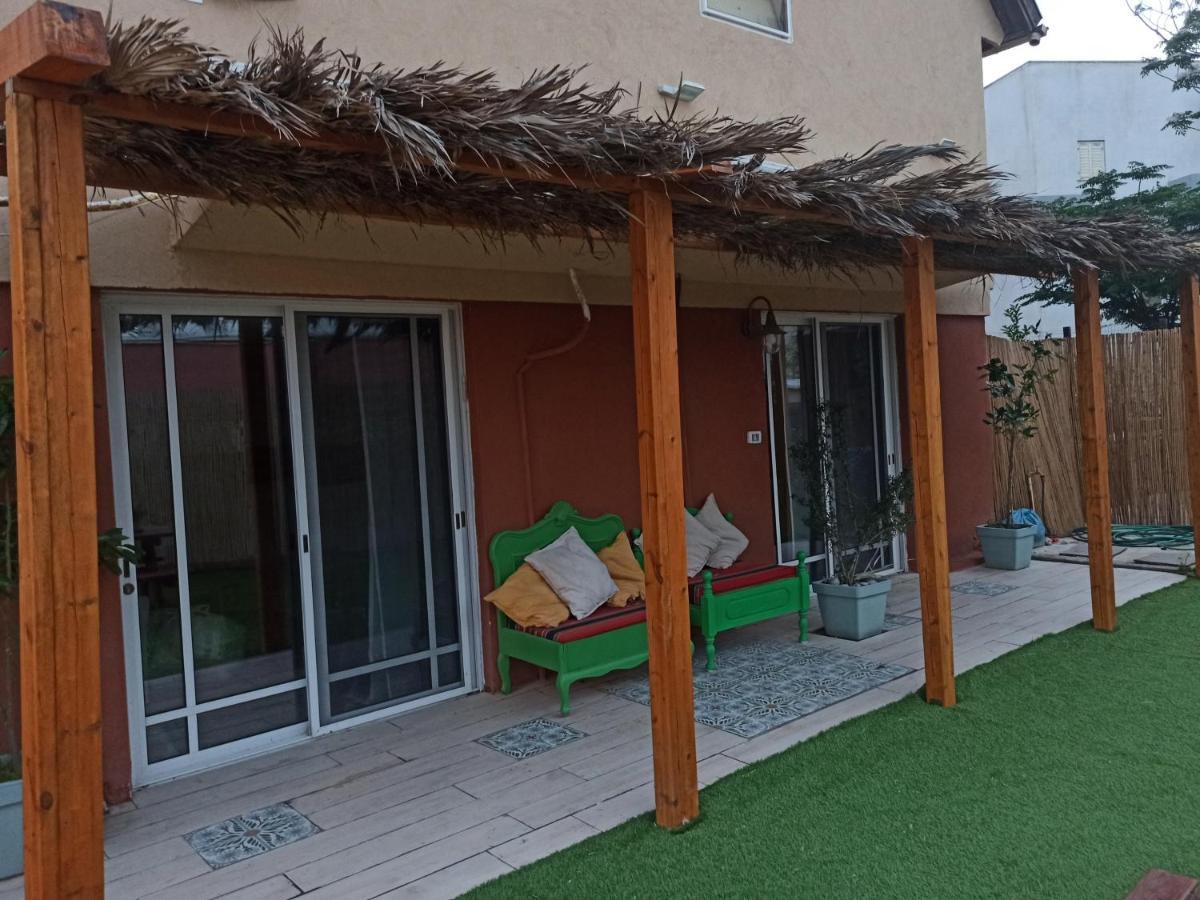 Cactus - צימר במדבר Arad Bagian luar foto